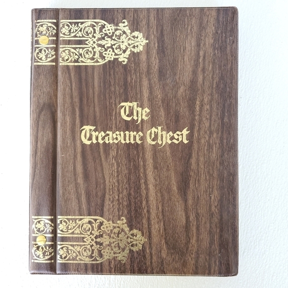 Book 1965 "Treasure Chest" - Picture 1 of 4